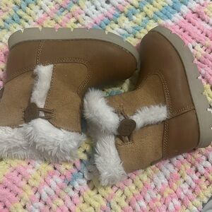 Oshkosh b’gosh boots